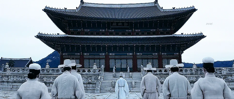 반응 꽤 좋은 넷플릭스 한국드라마 '동궁' 미장센(풍경미).gif