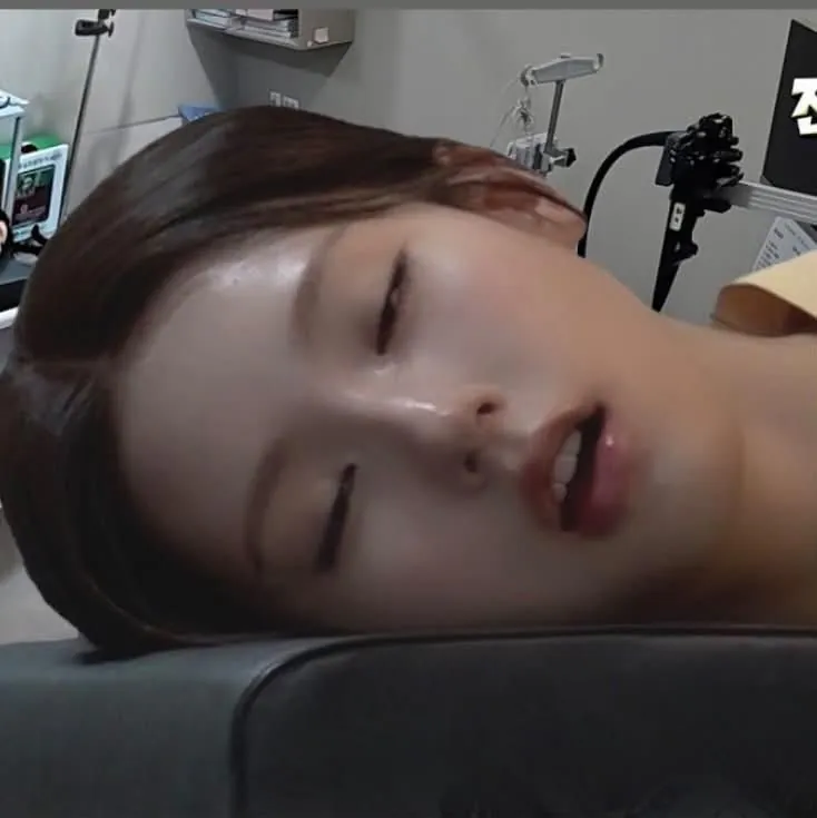 efb8f03ce0611521f250d11ef2ae63e7.jpg 눈풀린 미연