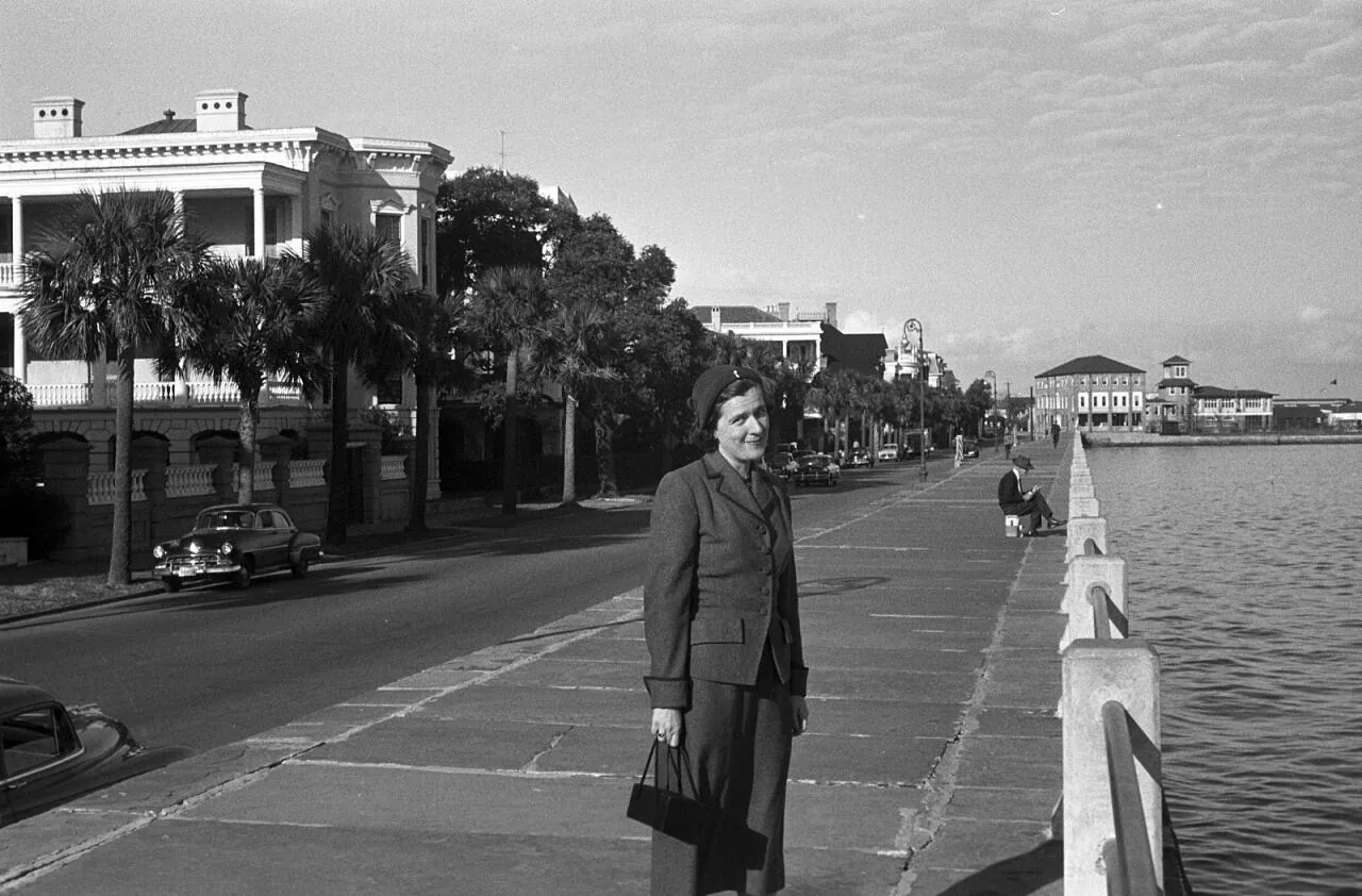 e_mrs--susan-coupland-1952_16220342897_o.jpg 희귀사진(KOREA, 1952)