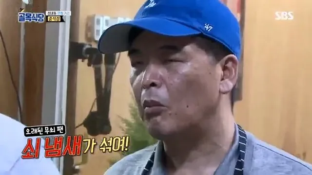 백종원, 무쇠 웍을 다루는 중식의 기본 “불 끄고 두지마라” @백종원의 골목식당 36회 20181017.mp4_20260722_164234.714.jpg 백종원이 말한 무쇠 웍에 몇분간이라도 짬뽕 국물을 두면 안되는 이유가 맞는걸까?