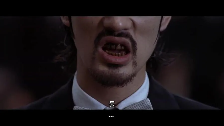 2f61a899855d8f30899b0aa33dcc77c5.jpg B급 영화인 척하는 S급 영화.gif