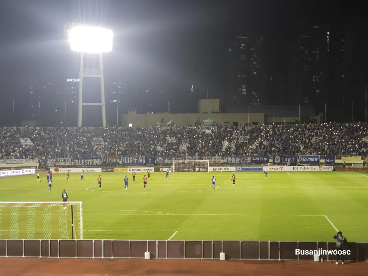 1000112625.jpg [직관] 두번의 기적은 없었지만... 구덕을 채운 24년 만의 열기 (부산 vs 수원)
