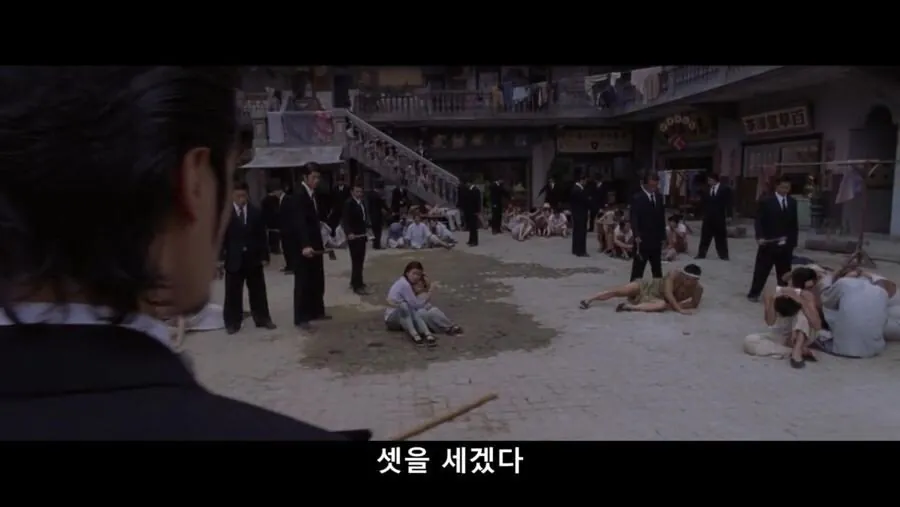 a468e7c1b522552a6ebaa25c214c3320.jpg B급 영화인 척하는 S급 영화.gif