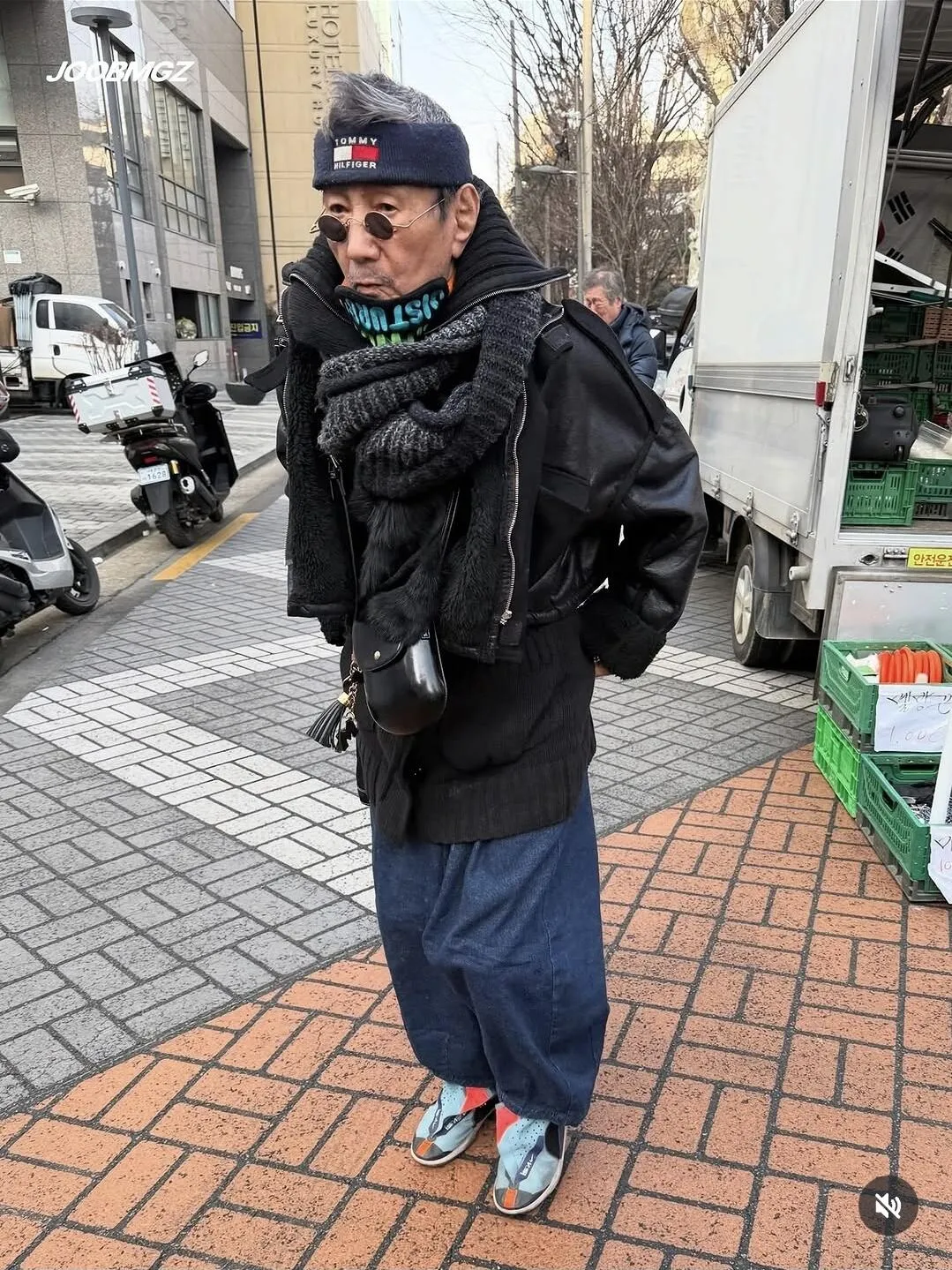 거장이 극찬했던 명동 패션 근황