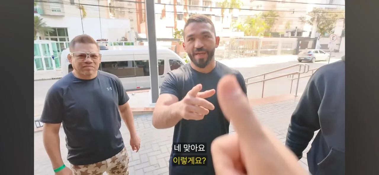 1000081964.jpg UFC 핏불이 최두호에게 고개 숙여 인사한 이유 ㄷㄷㄷ
