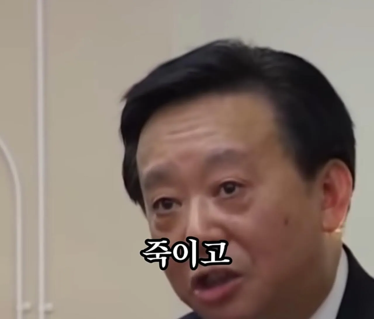 1000122577.jpg 중국 공산당원을 상대로 팩트 폭격을 날리는 중국인 교수