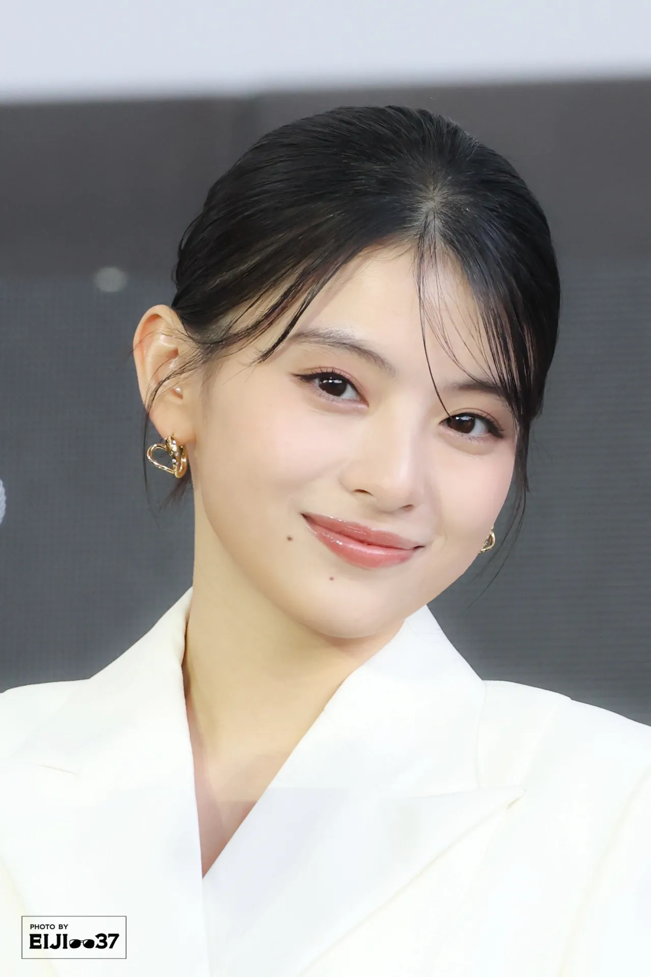 image.png 데구치 나츠키 부국제 <룩백> 야외무대인사.mp4