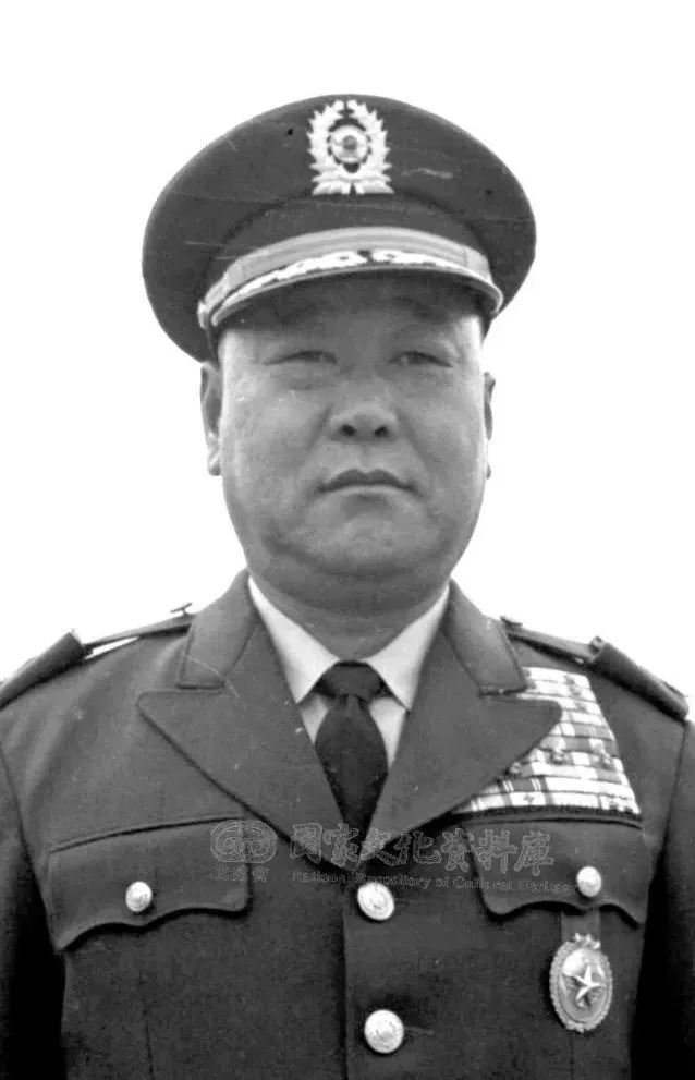 1000038652.jpg 불명예 전역 막아준 상관을 배신한 군인.jpg