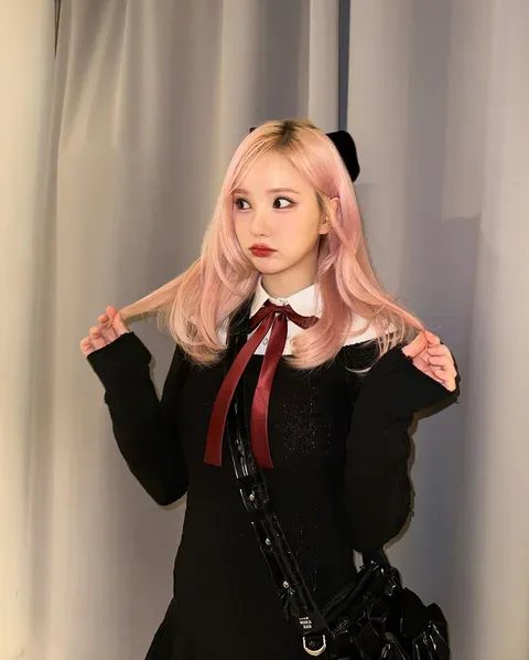 스파이패밀리 본다고 아냐 깔맞춤하고 왔던 비비지 은하