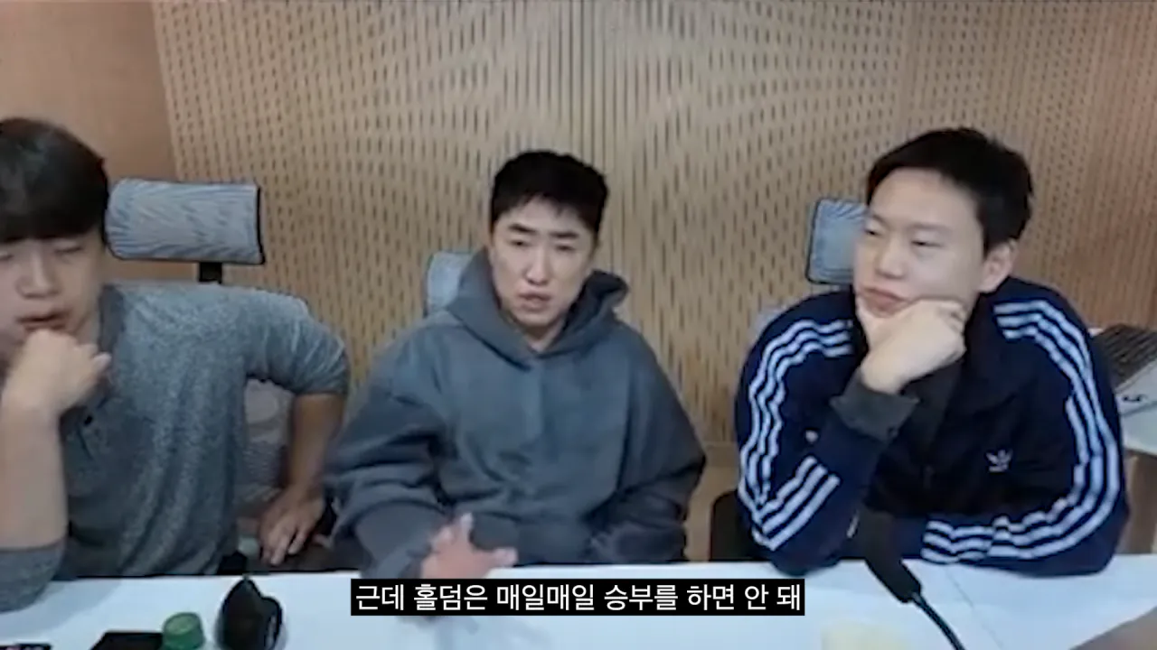 홍진호_ 오현민_ 유리사_ 장동민이 뽑은 최고의 상대 월드컵 18-45 screenshot.png 장동민이 말하는 홍진호가 최근 서바이벌에서 아쉬운 모습을 보였던 이유
