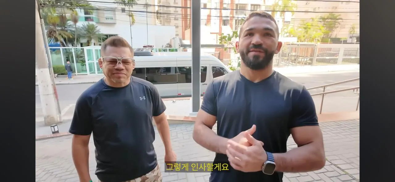 1000081974.jpg UFC 핏불이 최두호에게 고개 숙여 인사한 이유 ㄷㄷㄷ