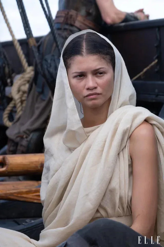 first-look-at-the-women-of-the-odyssey-lupita-nyongo-as-v0-00sp7hhskj2h1.webp (스포X) 오디세이 아이맥스 70mm 후기
