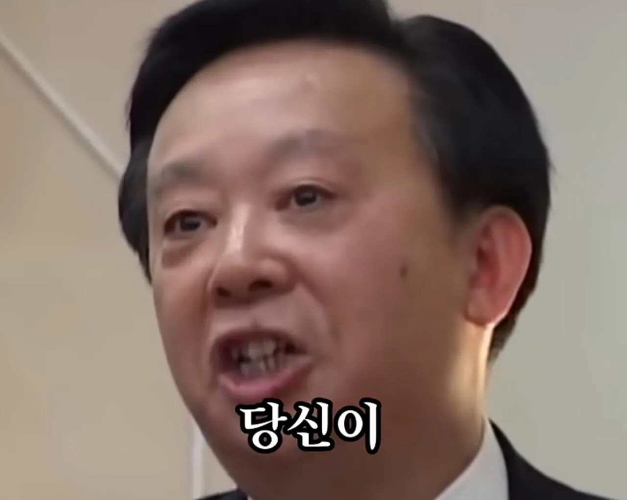 1000122596.jpg 중국 공산당원을 상대로 팩트 폭격을 날리는 중국인 교수