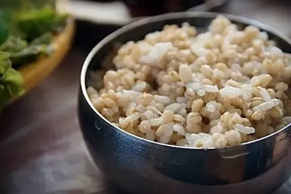 _쌀밥🍚 먹지 마!!! 빵🍞먹어!!!_ - 유렉카 채널 013.png.ren.webp "혼분식 장려 운동"에 대해 araboja