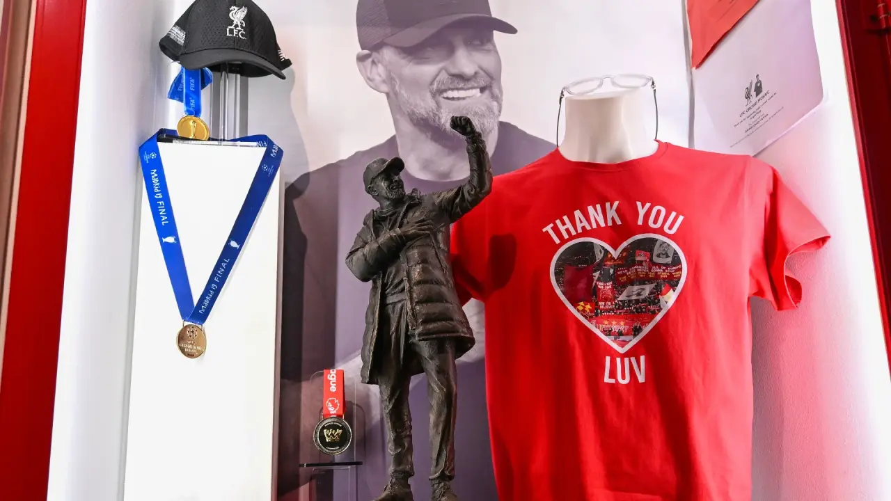klopp-statue-muesum-071026__2_.webp [공홈] 리버풀, 박물관에 위르겐 클롭 동상 제막