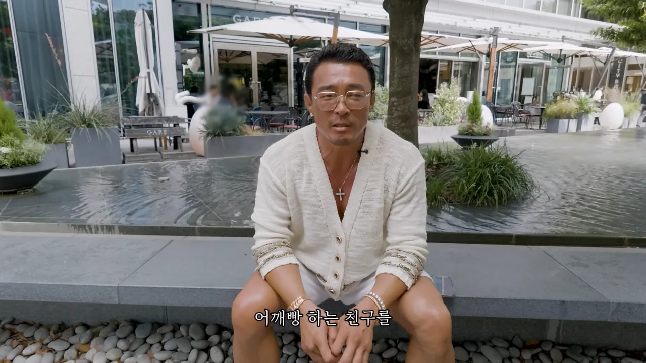 시부야 참교육 2인조 (ft.어깨 큰 내 돈생 스윙스) 2-23 screenshot.png 뭔가 잘못된 오늘자 추성훈 유튜브 컨텐츠 ㅋㅋㅋㅋㅋㅋ