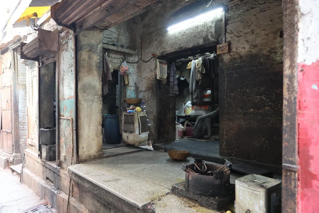 IMG_5998.JPEG 충격과 공포의 인도 바라나시 여행기 3부