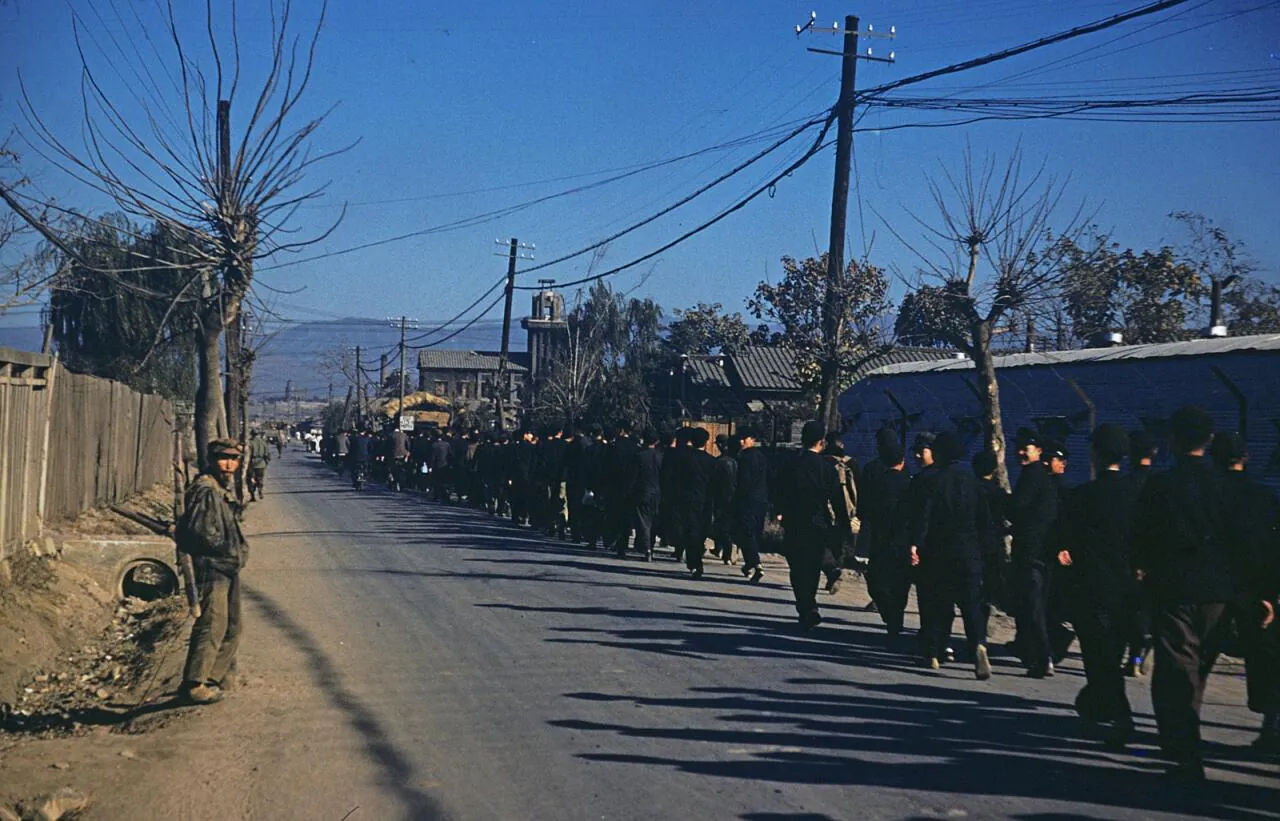 e_schoolboys1952_15520239284_o.jpg 희귀사진(KOREA, 1952)