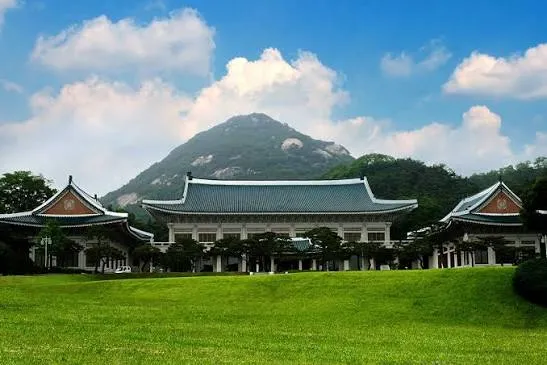 청와대.jpg 사조직 하나회 멤버이면서 강직한 군인이기도 했던 남자