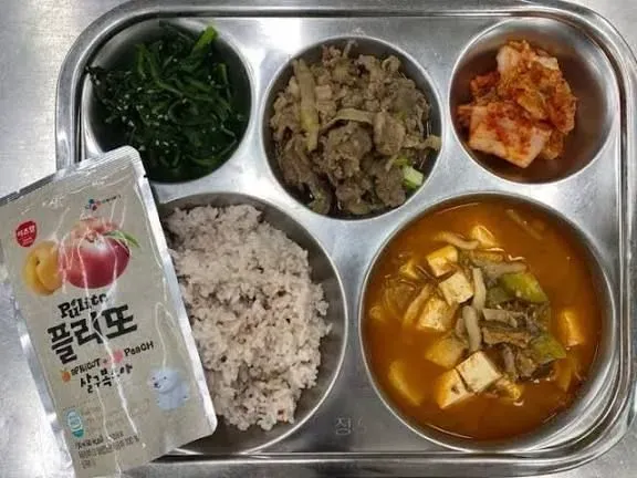 _쌀밥🍚 먹지 마!!! 빵🍞먹어!!!_ - 유렉카 채널 011.png.ren.webp "혼분식 장려 운동"에 대해 araboja