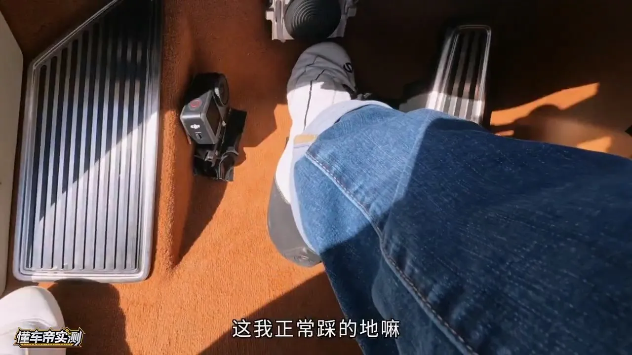 브레이크.jpg 중국 화웨이 자동차 근황.mp4