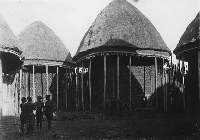 bamun-house-from-the-bamum-people-cameroon-v0-xjf4vzflivdf1.jpg 스압) 19-20세기 서아프리카 건축물