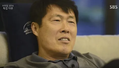 다운로드 (15).png "제가 뭐 지성이만큼, 손흥민만큼 축구를 잘했으면..." “제가 뭐 지성이만큼, 손흥민만큼 축구를 잘했으면..”