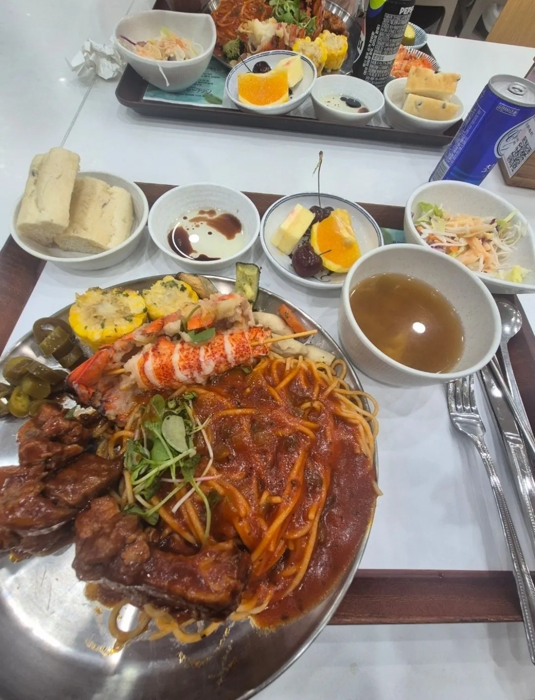 1000038572.jpg 오늘 하닉 직원들 식사메뉴 근황 ㄷㄷㄷㄷ