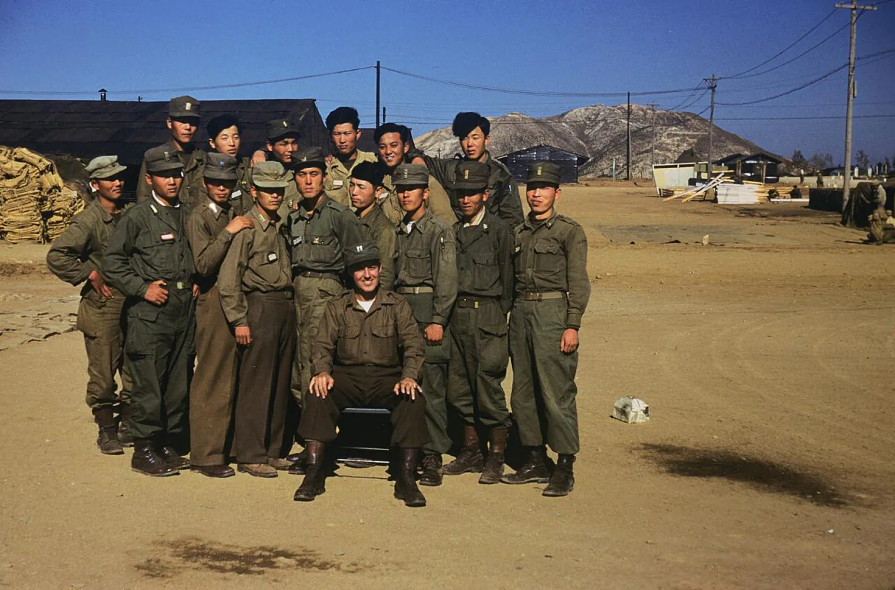 e_at-rtc-2-1952_15956529169_o.jpg 희귀사진(KOREA, 1952)
