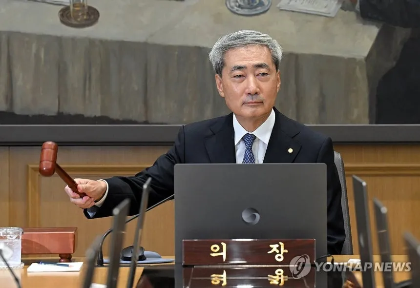 1000000973.jpg [1보] 한은, 기준금리 2연속 인상…연 2.75에서 3.00%