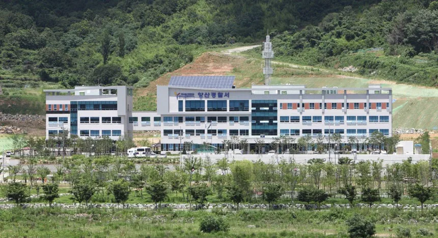image.png 유튜브 ‘드라마-영화 몰아보기’로 37억 챙겼다…무단편집 일당 송치