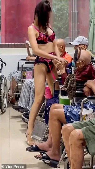 19f68877b535a26bd.webp 대만 요양원에서 스트립 댄서 초청 논란.jpg
