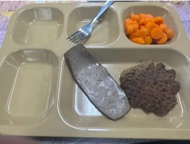 image.png 미 해군 링컨 전단 현재 상황. 진짜 심각하네.