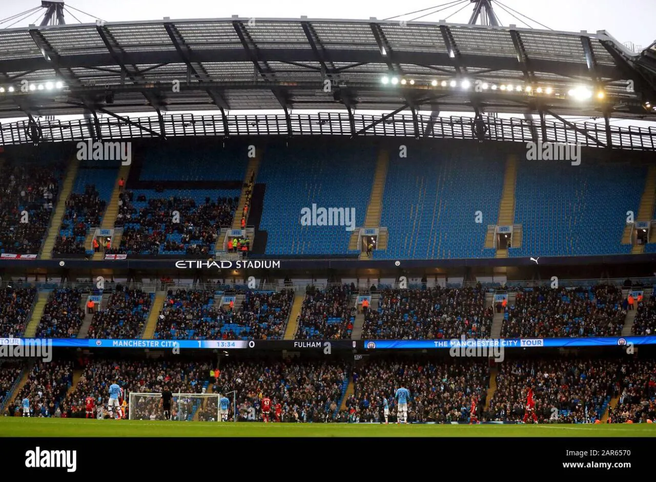 empty-seats-in-the-stadium-during-the-fa-cup-fourth-round-match-at-the-etihad-stadium-manchester-2AR6570.jpg 레알 마드리드 수익 따라잡았다고 하는 팀의 관중석 ㅋㅋㅋㅋ