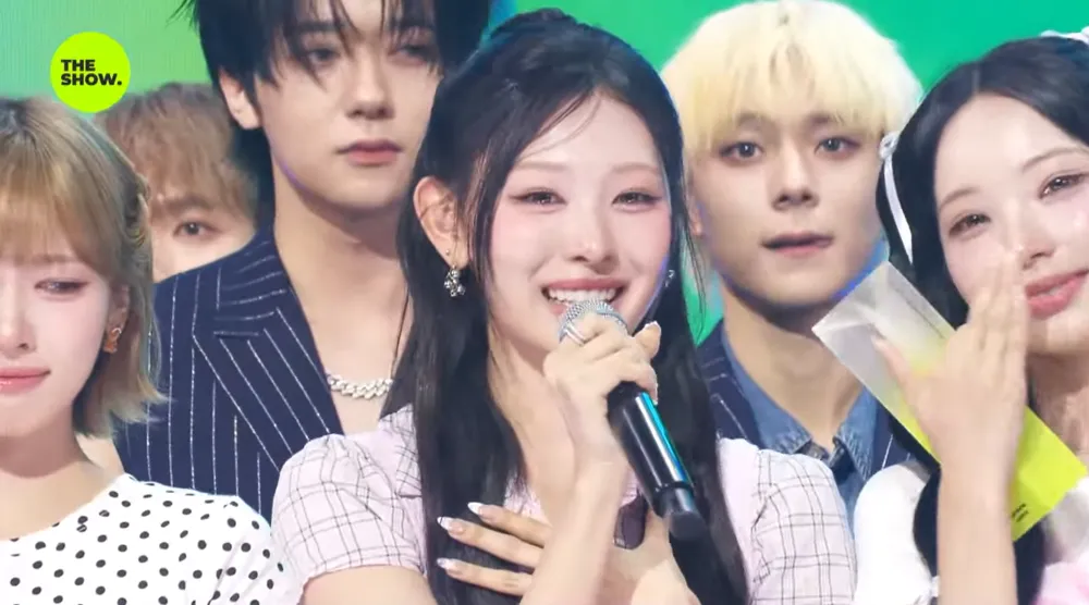image.png 첫 음방 1위하는 리센느!!!
