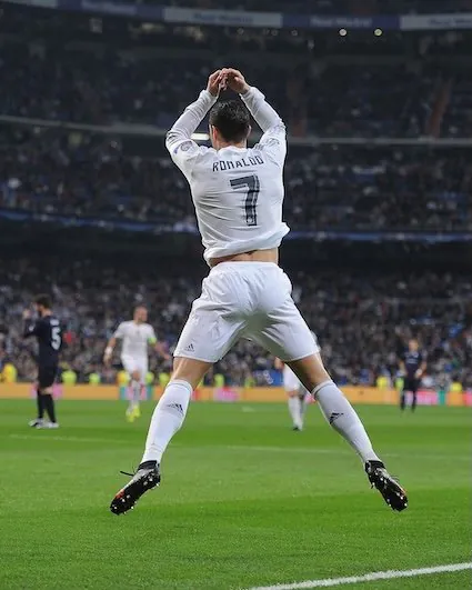 ronaldo.jpg 21세기 윙어 득점 순위 TOP 15 (5대리그 클럽 + A매치)