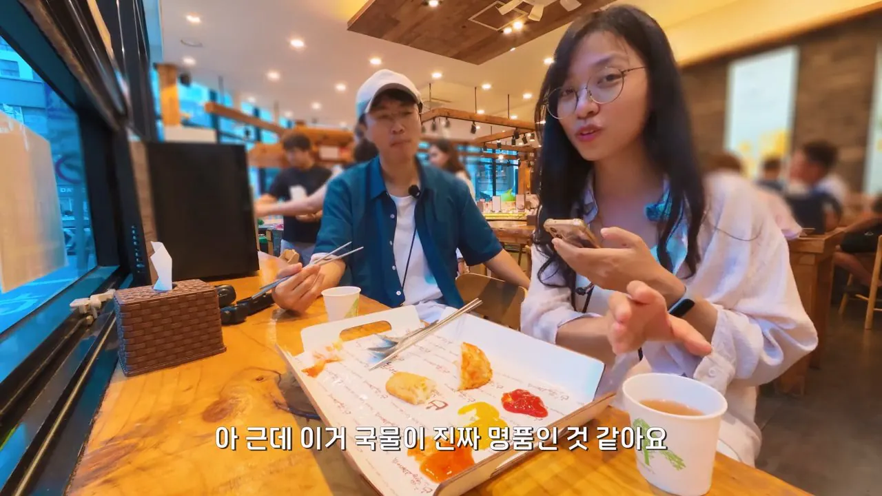 요즘 부산 관광지에서 벌어지고 있는 충격적인 변화.mp4_20260929_100508.844.jpg 지금 부산에 여행온다고 외국인들이 몰리는 이유