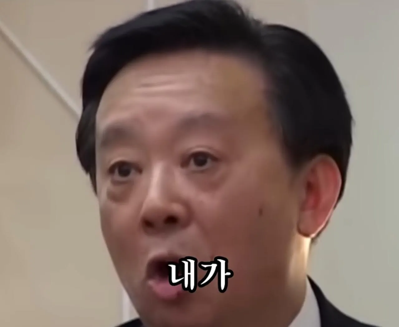 1000122593.jpg 중국 공산당원을 상대로 팩트 폭격을 날리는 중국인 교수