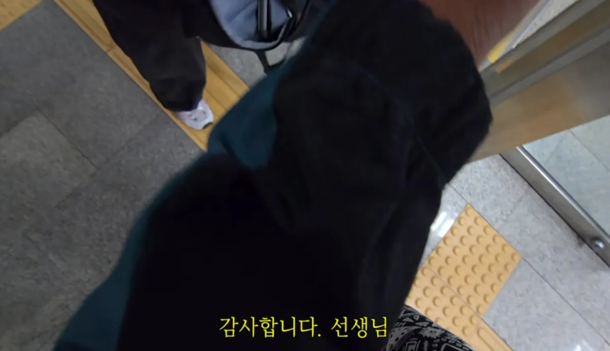 인디아나 웁스 (78).bmp.ren.jpg 스압 ) 금속탐지기로 고인의 유품을찾아준 유튜버