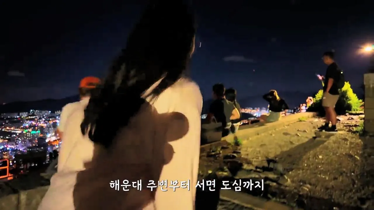 요즘 부산 관광지에서 벌어지고 있는 충격적인 변화.mp4_20260929_100756.835.jpg 지금 부산에 여행온다고 외국인들이 몰리는 이유
