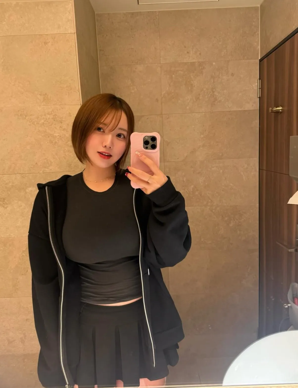 1000046352.jpg ㅇㅎ) 존예녀들 따먹으면서 1년에 30억 버는 일본남자 근황