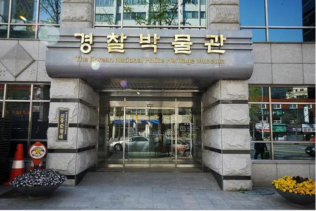 (18).jpg (스압) 대한민국 경찰박물관에서 전시된 압수한 불법무기들 사진