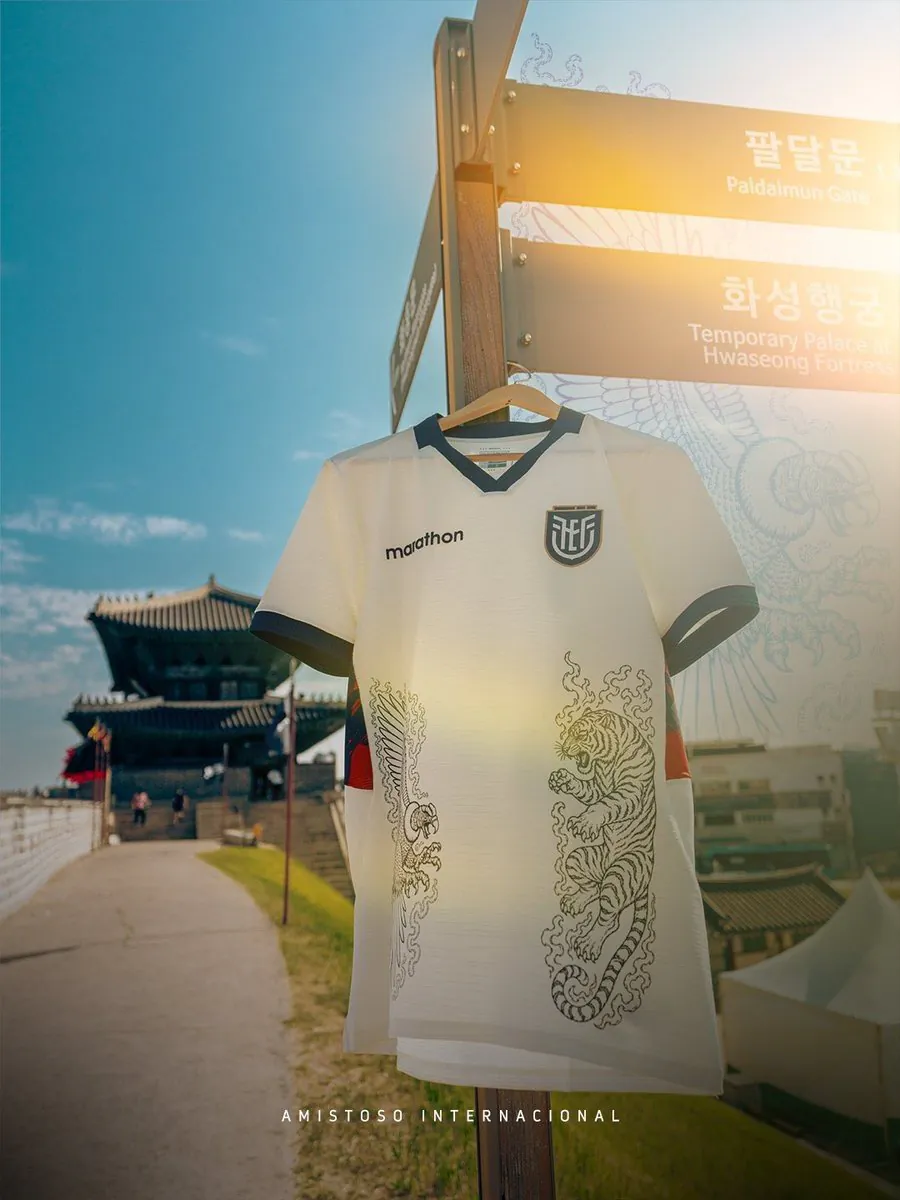 [Footyheadlines] 에콰도르, 한국 투어 유니폼 출시